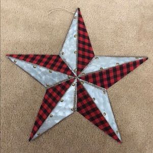 Buffalo plaid & galvanized metal star ⭐️